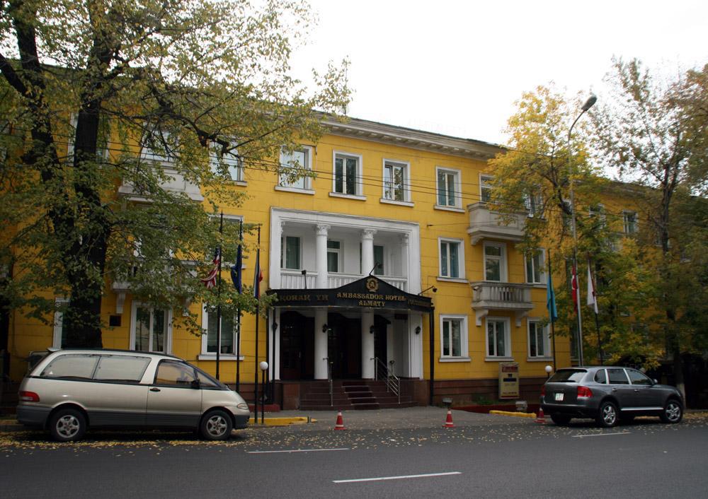 Ambassador Hotel Almaty Exterior photo